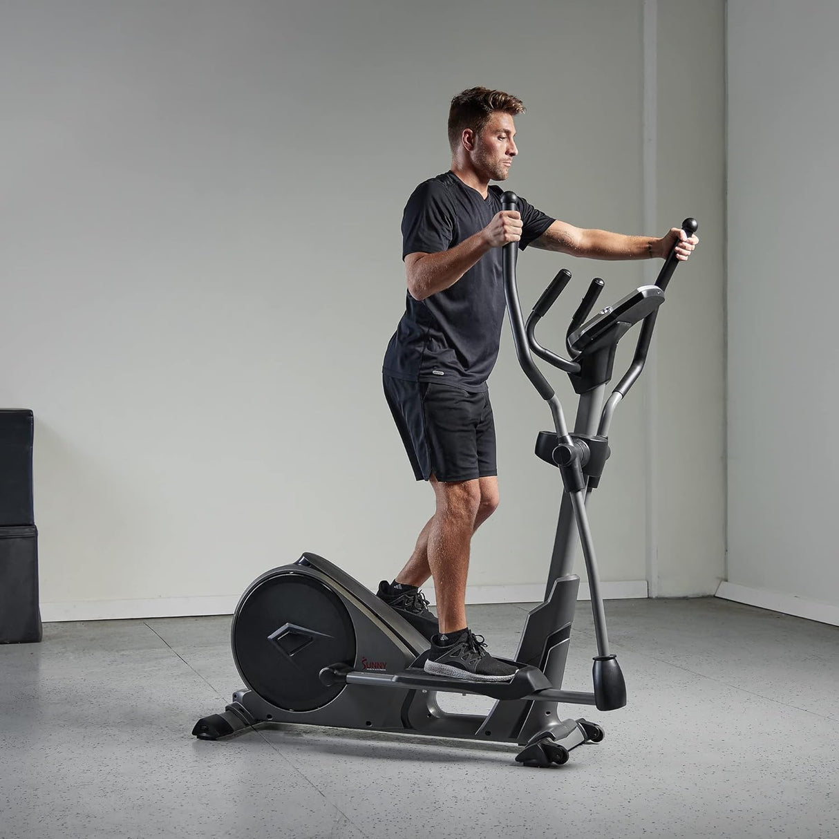 Sunny Health & Fitness Elliptical Cross Trainer Exercise Machine, Full Body Low-Impact and 24-Unique Workout Modes with Optional Exclusive SunnyFit App and Enhanced Bluetooth Connectivity